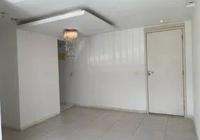 Foto 1 de Apartamento com 2 Quartos para venda ou aluguel, 50m² em Taquara, Rio de Janeiro