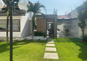 Foto 1 de Casa com 4 Quartos para alugar, 600m² em Quintas do Calhau, São Luís