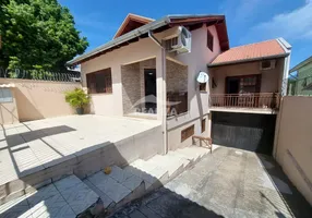 Foto 1 de Casa com 2 Quartos à venda, 237m² em Viamópolis, Viamão