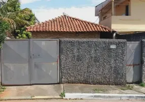Foto 1 de Casa com 3 Quartos à venda, 320m² em Parque Peruche, São Paulo