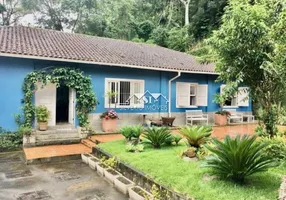 Foto 1 de Casa com 3 Quartos à venda, 140m² em Centro, Petrópolis