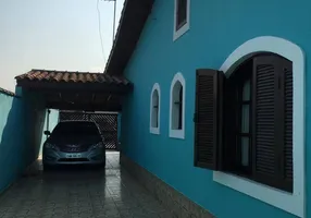 Foto 1 de Casa com 3 Quartos à venda, 210m² em Poiares, Caraguatatuba