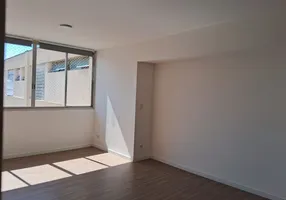 Foto 1 de Apartamento com 2 Quartos para alugar, 75m² em Cambuci, São Paulo