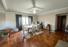 Foto 1 de Casa com 4 Quartos à venda, 241m² em Jardim América, Bauru