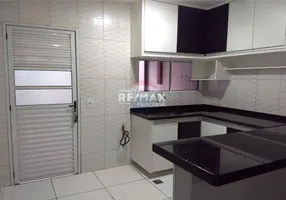 Foto 1 de Casa de Condomínio com 2 Quartos para alugar, 63m² em Campo Grande, Rio de Janeiro