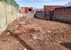 Foto 1 de Lote/Terreno à venda, 252m² em Vila Ivan, Jaú