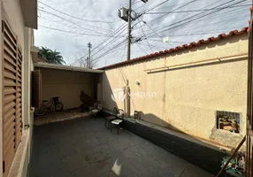 Foto 1 de Casa com 3 Quartos à venda, 159m² em Vila Maria Helena, Uberaba