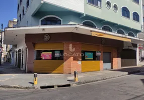 Foto 1 de Ponto Comercial para alugar, 246m² em Passos, Juiz de Fora