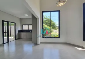 Foto 1 de Casa de Condomínio com 3 Quartos à venda, 180m² em Residencial Village Damha II, Araraquara