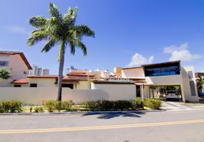 Foto 1 de Casa de Condomínio com 3 Quartos à venda, 240m² em Candelária, Natal