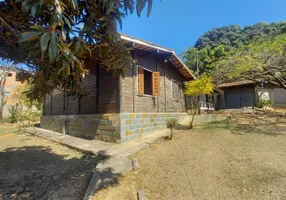 Foto 1 de Casa com 3 Quartos à venda, 1600m² em Solar do Madeira, Contagem