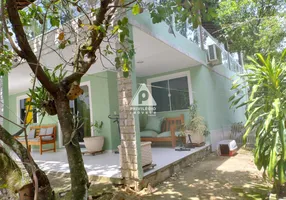 Foto 1 de Casa de Condomínio com 5 Quartos à venda, 190m² em Campo Grande, Rio de Janeiro