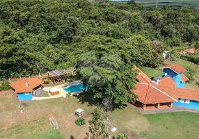 Foto 1 de Fazenda/Sítio com 4 Quartos à venda, 300m² em Chacaras Bauruenses, Bauru