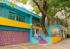 Foto 1 de Casa com 3 Quartos à venda, 428m² em Auxiliadora, Porto Alegre