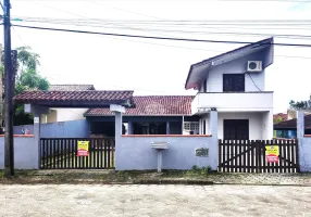 Foto 1 de Casa com 5 Quartos à venda, 166m² em Itapema do Norte, Itapoá