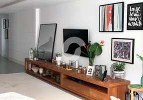 Foto 1 de Apartamento com 4 Quartos à venda, 150m² em São Francisco, Niterói