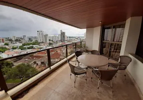 Foto 1 de Apartamento com 3 Quartos à venda, 240m² em Osvaldo Rezende, Uberlândia