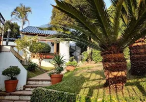 Foto 1 de Casa com 5 Quartos à venda, 400m² em Três Figueiras, Porto Alegre