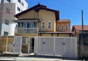 Foto 1 de Casa com 4 Quartos à venda, 490m² em Santa Cecilia, Barbacena