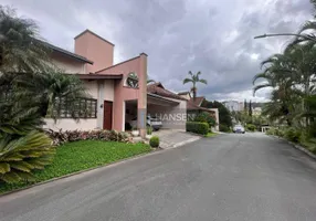Foto 1 de Casa de Condomínio com 4 Quartos à venda, 242m² em Atiradores, Joinville