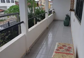 Foto 1 de Casa com 4 Quartos à venda, 220m² em Jardim Cuiabá, Cuiabá