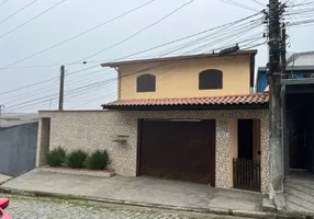 Foto 1 de Casa com 4 Quartos à venda, 250m² em Roncon, Ribeirão Pires