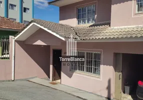 Foto 1 de Sobrado com 3 Quartos à venda, 189m² em Centro, Ponta Grossa