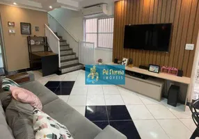 Foto 1 de Sobrado com 3 Quartos à venda, 105m² em Vila Tupi, Praia Grande