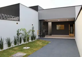 Foto 1 de Casa com 3 Quartos à venda, 108m² em Setor Ponta Kayana, Trindade