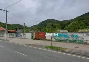 Foto 1 de Lote/Terreno à venda, 3000m² em Piratininga, Niterói