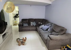 Foto 1 de Casa de Condomínio com 4 Quartos à venda, 215m² em Vila Iorio, São Paulo