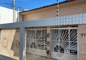 Foto 1 de Casa com 5 Quartos à venda, 306m² em Treze de Julho, Aracaju