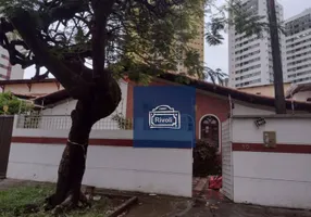 Foto 1 de Casa com 3 Quartos à venda, 400m² em Graças, Recife