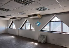 Foto 1 de Sala Comercial para alugar, 124m² em Leblon, Rio de Janeiro