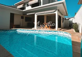Foto 1 de Sobrado com 3 Quartos à venda, 290m² em Residencial Granville, Goiânia