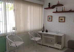 Foto 1 de Apartamento com 2 Quartos à venda, 52m² em Portinho, Cabo Frio