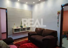 Foto 1 de Casa com 3 Quartos para alugar, 240m² em Floresta, Belo Horizonte