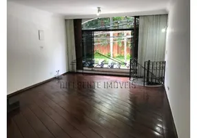 Foto 1 de Sobrado com 2 Quartos para alugar, 150m² em Vila Gomes Cardim, São Paulo