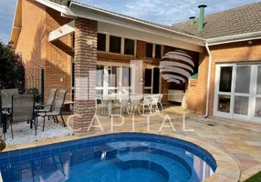 Foto 1 de Casa de Condomínio com 4 Quartos à venda, 390m² em Alphaville, Barueri