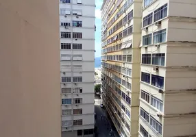 Foto 1 de Kitnet para alugar, 37m² em Copacabana, Rio de Janeiro
