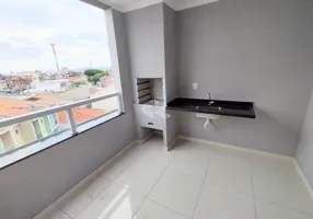 Foto 1 de Apartamento com 2 Quartos à venda, 52m² em Vila Guilhermina, São Paulo