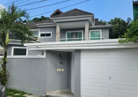Foto 1 de Casa de Condomínio com 4 Quartos à venda, 256m² em Vargem Pequena, Rio de Janeiro