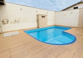 Foto 1 de Casa com 3 Quartos à venda, 180m² em Jardim Califórnia, Jacareí