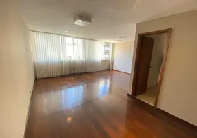 Foto 1 de Apartamento com 2 Quartos à venda, 100m² em Copacabana, Rio de Janeiro