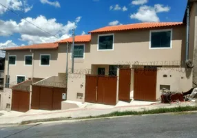 Foto 1 de Casa com 2 Quartos à venda, 73m² em Jardim Laguna, Contagem