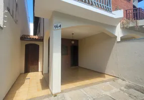 Foto 1 de Casa com 2 Quartos para alugar, 144m² em Centro, Taubaté