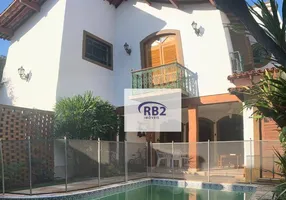 Foto 1 de Casa com 5 Quartos à venda, 360m² em São Francisco, Niterói