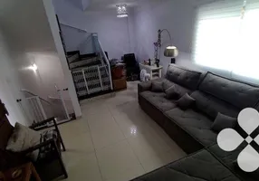 Foto 1 de Casa de Condomínio com 4 Quartos à venda, 220m² em Marapé, Santos