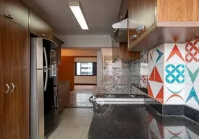 Foto 1 de Casa com 2 Quartos para alugar, 110m² em Cerqueira César, São Paulo
