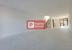 Foto 1 de Sobrado com 3 Quartos à venda, 130m² em Campo Grande, São Paulo